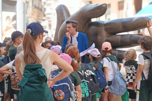 Picasso-en-la-paloma-con-ninos